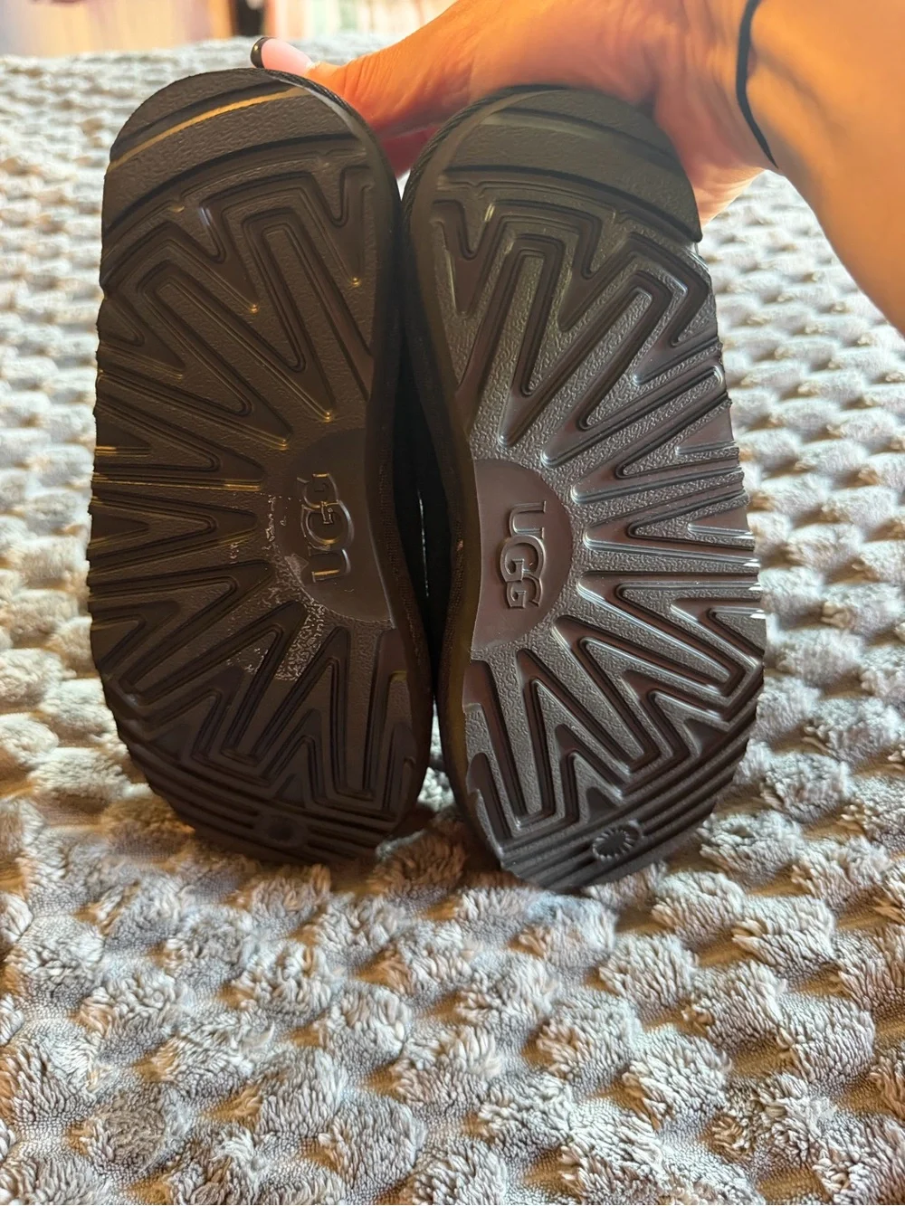 UGG Black Slip-On Sheepskin-Lined kids Slippers with Braided Trim